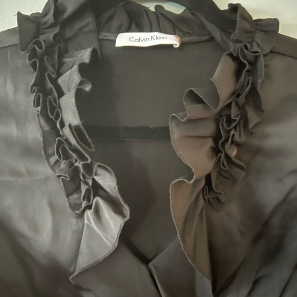 Calvin Klein Black Ruffled Sleeveless Blouse - Picture 4 of 6